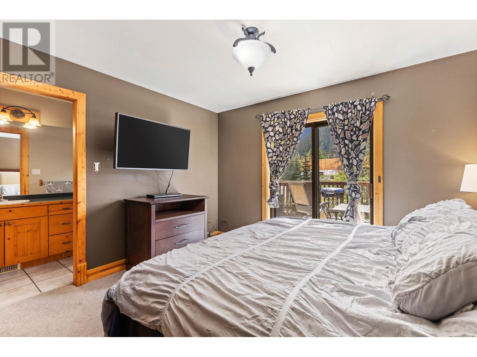 1488 BALSAM STREET, Pemberton