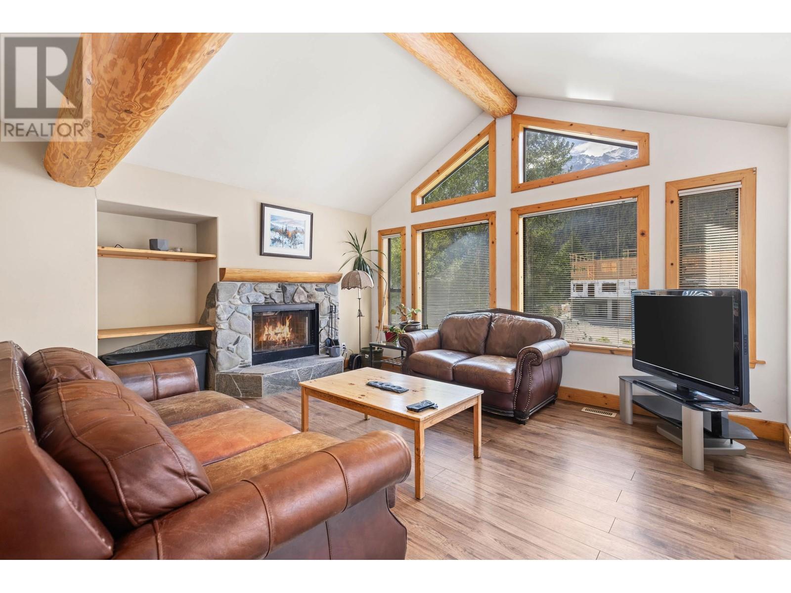 1488 BALSAM STREET, Pemberton