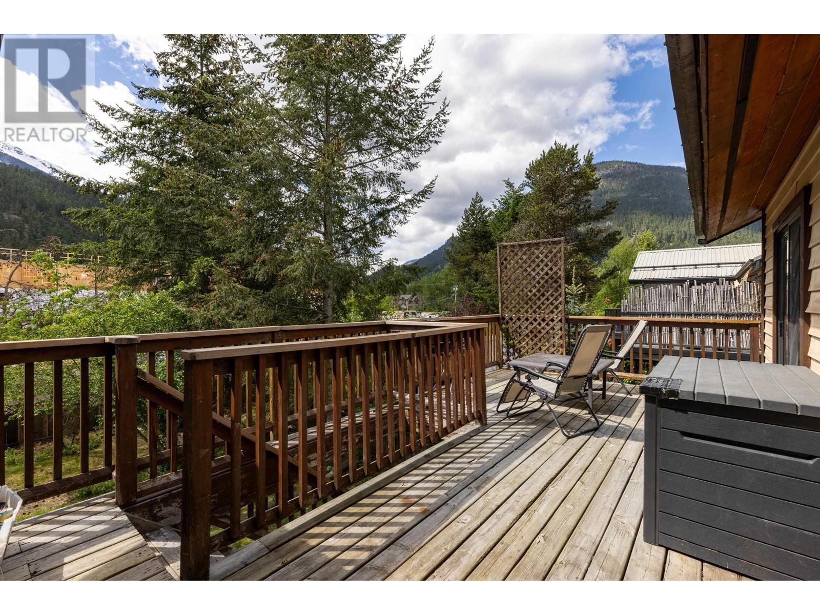 1488 BALSAM STREET, Pemberton