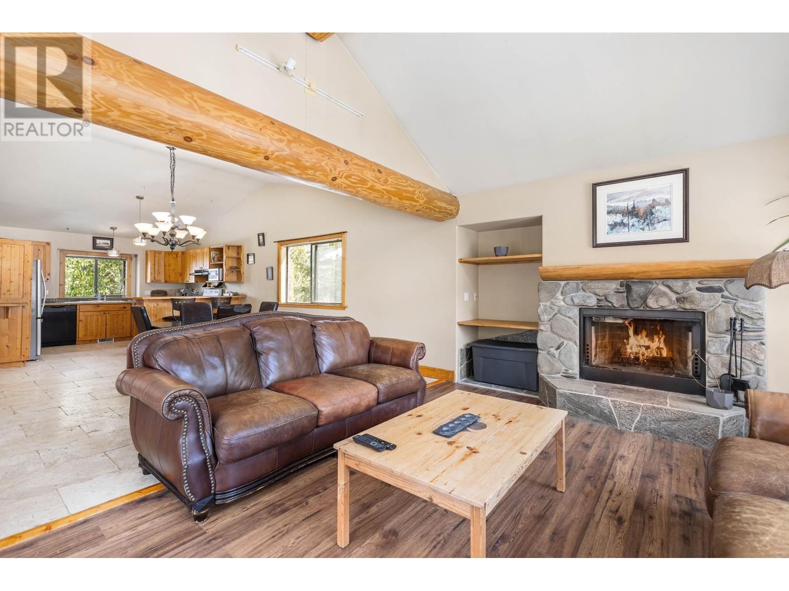 1488 BALSAM STREET, Pemberton