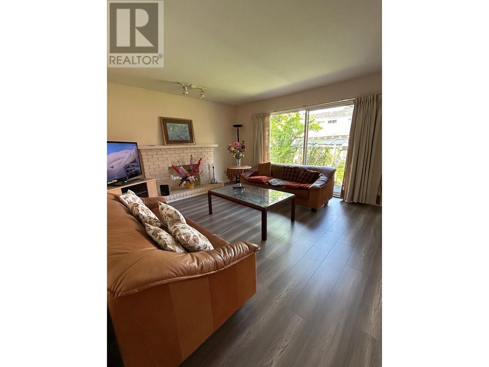 Photo 5 of 9271 Boyd Court, Richmond BC