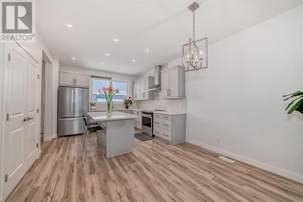 Single Family House for Sale in  Evanscrest Place NW Evanston Calgary 
