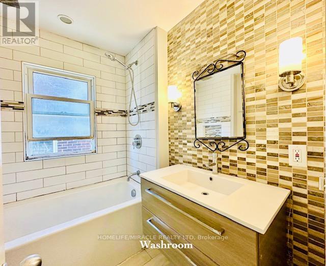 Photo 12 of 1037 Bruce Avenue, Windsor ON