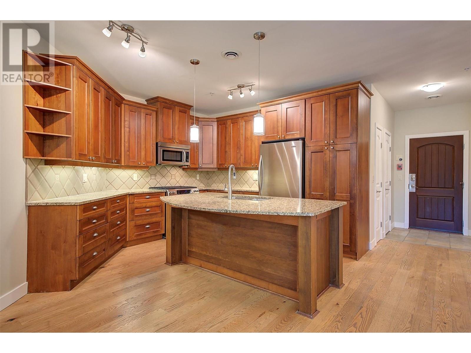 3102 4036 Pritchard Drive North, West Kelowna