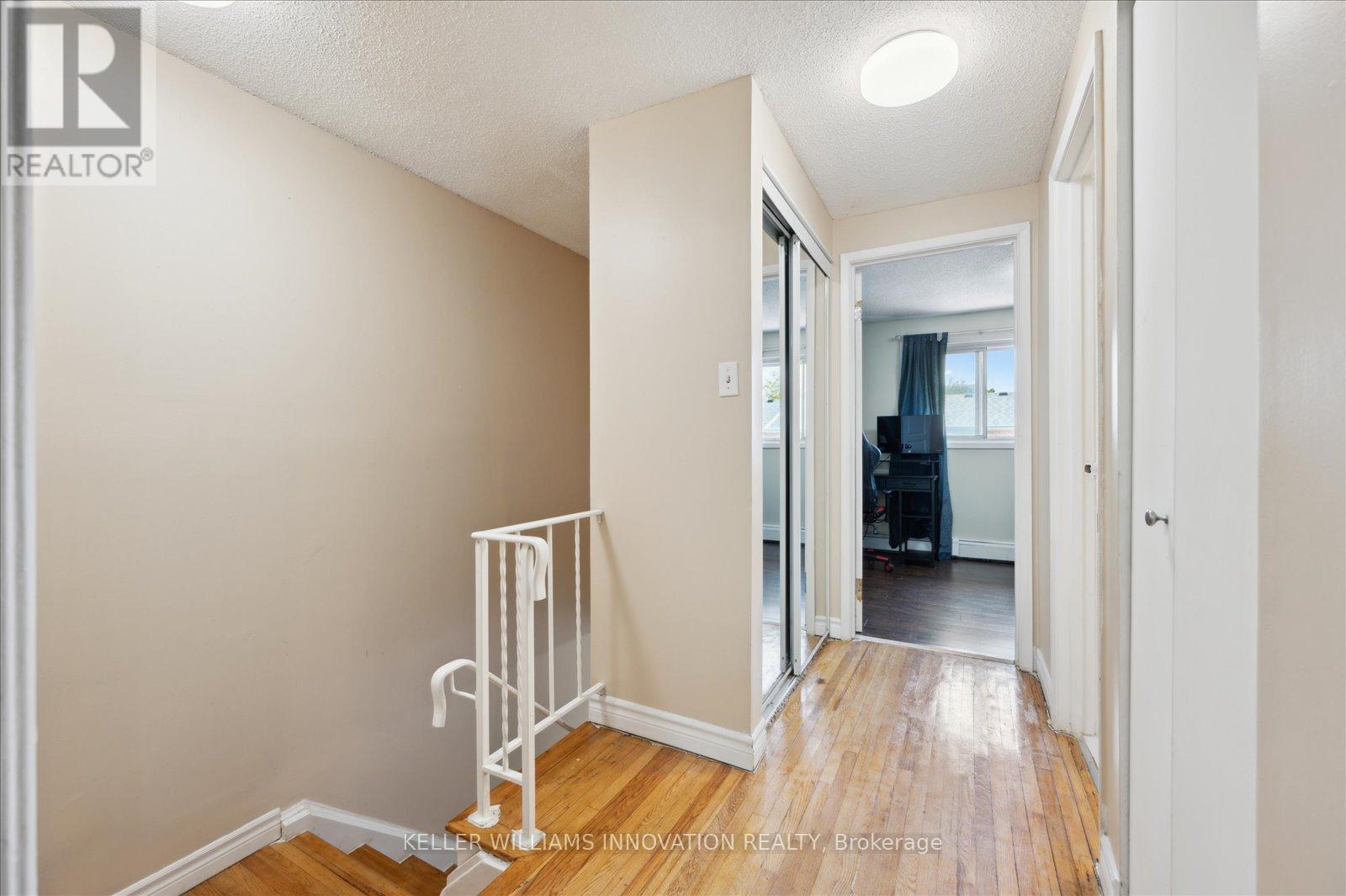 Photo 23 of 33 293 Fairway Road N, Kitchener ON
