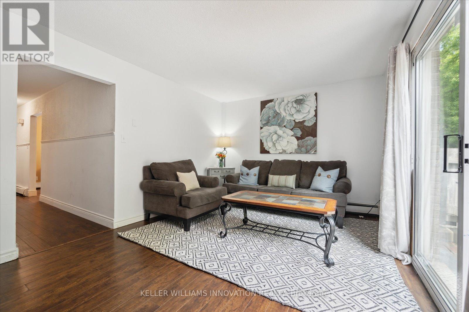 Photo 22 of 33 293 Fairway Road N, Kitchener ON