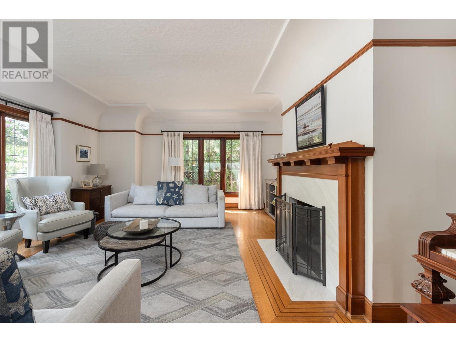 505 QUEENS AVENUE, New Westminster