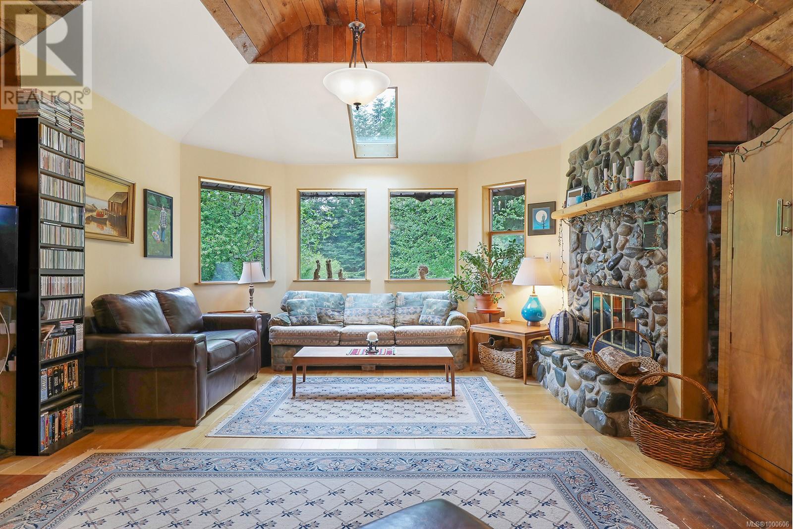 5965 Loxley Rd, Courtenay