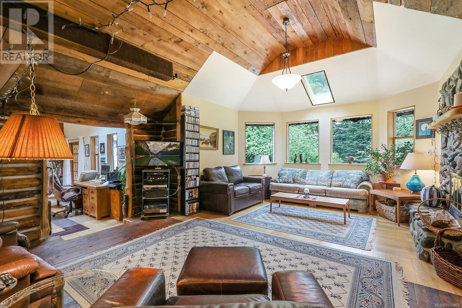 5965 Loxley Rd, Courtenay
