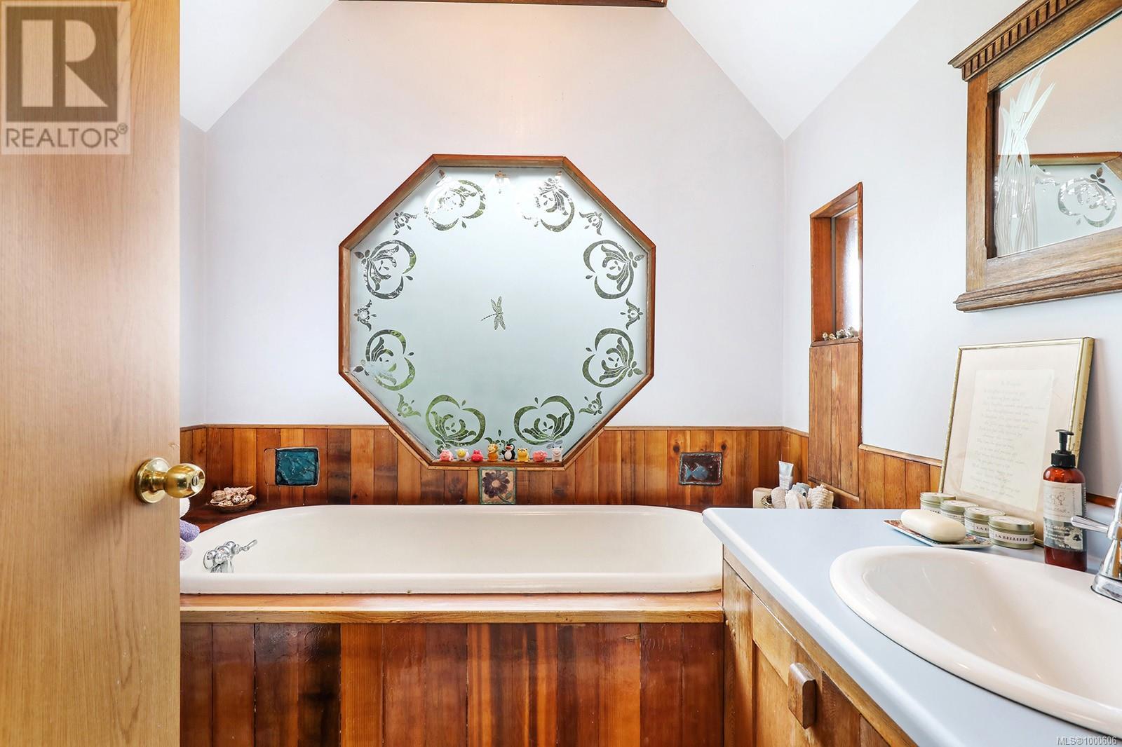 5965 Loxley Rd, Courtenay