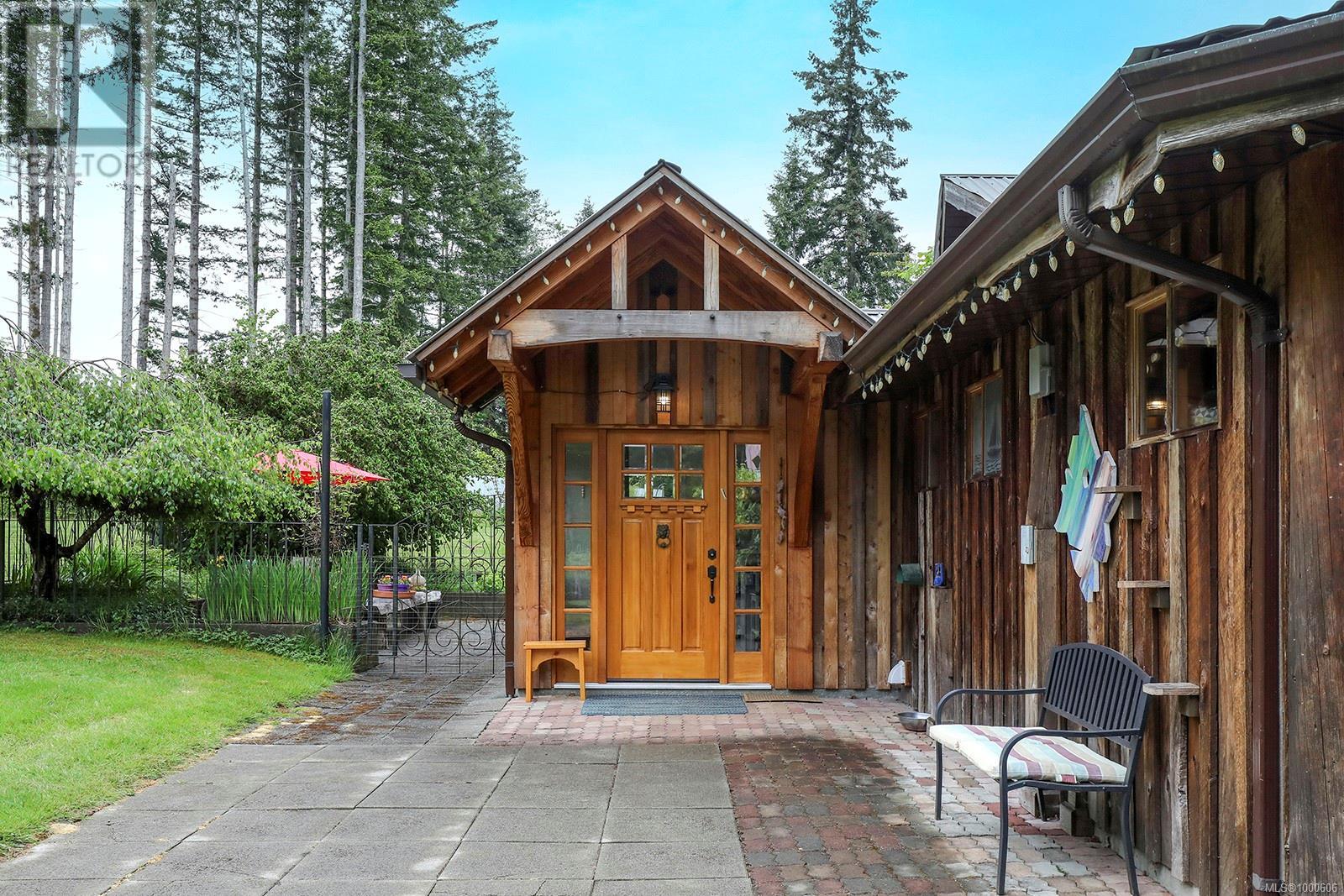 5965 Loxley Rd, Courtenay