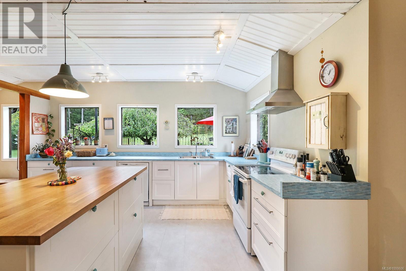 5965 Loxley Rd, Courtenay