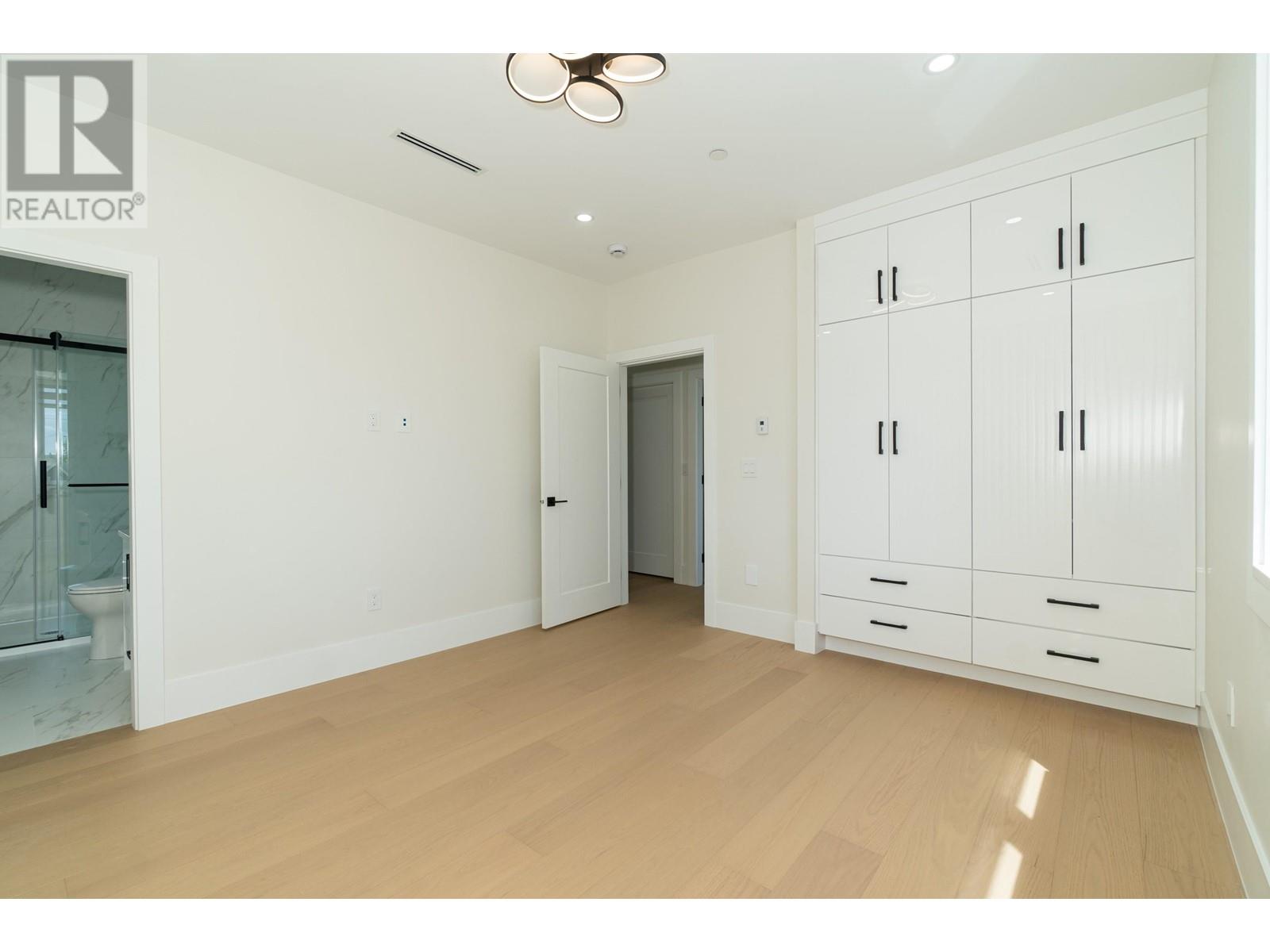 1554 W 66TH AVENUE, Vancouver