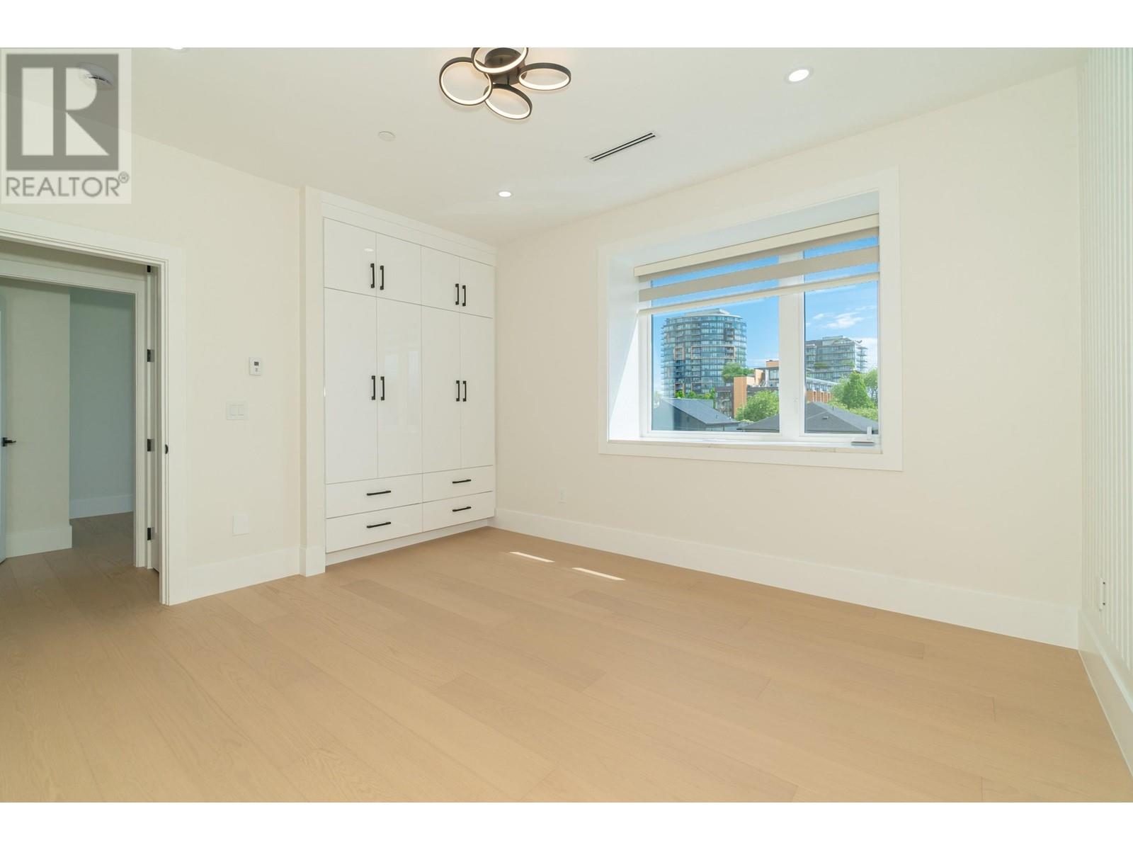 1554 W 66TH AVENUE, Vancouver