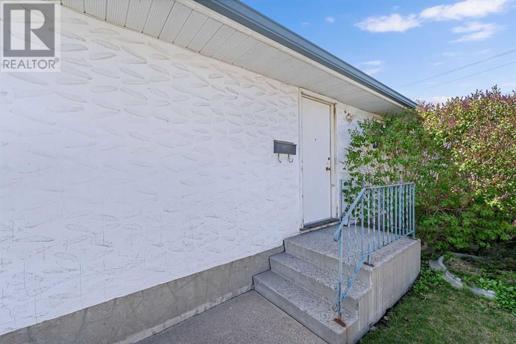 Single Family House Bungalow for Sale in  Huntington Road NE Huntington Hills Calgary 