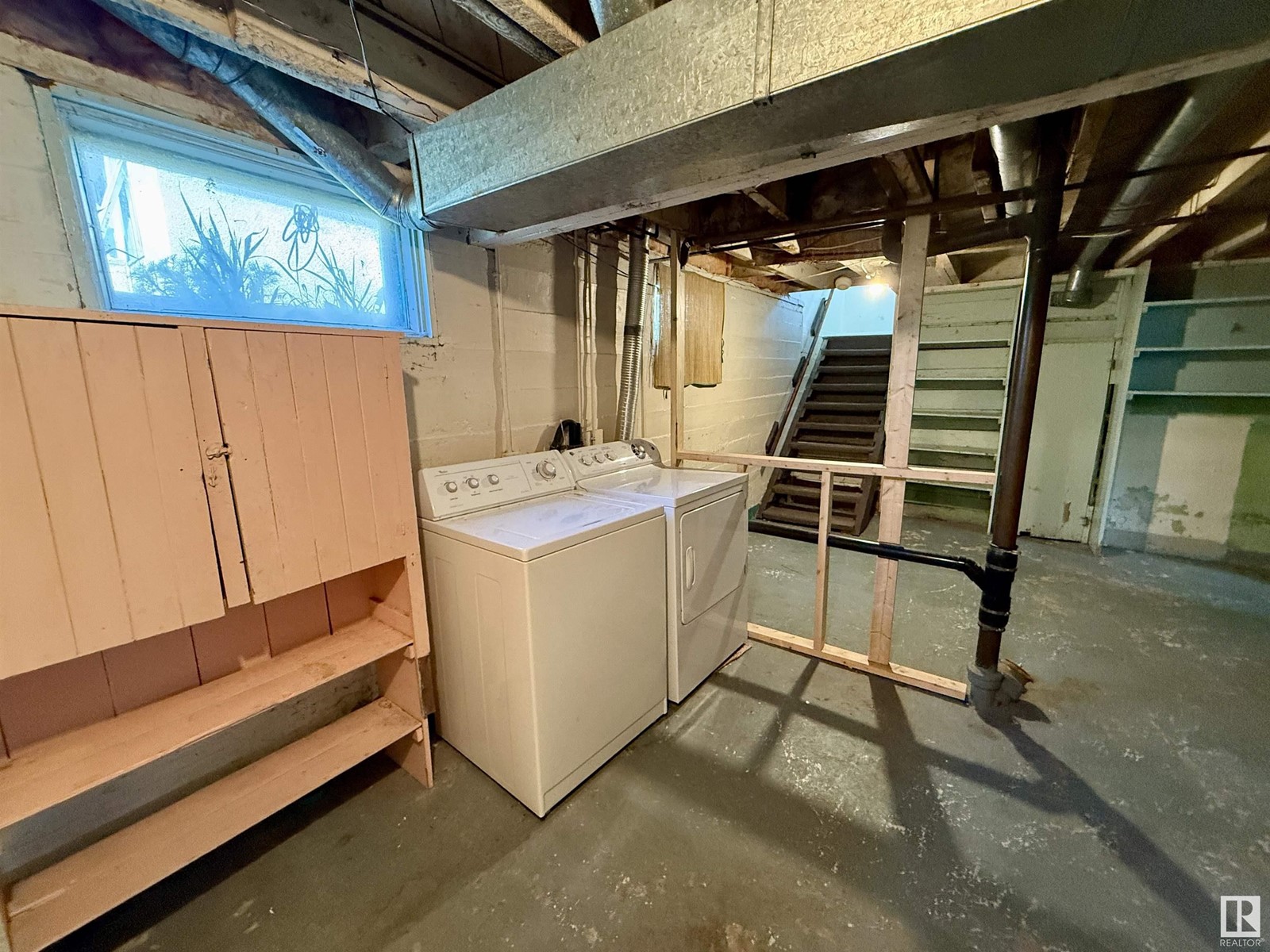 Photo 13 of 4917 47 Av, Stony Plain AB