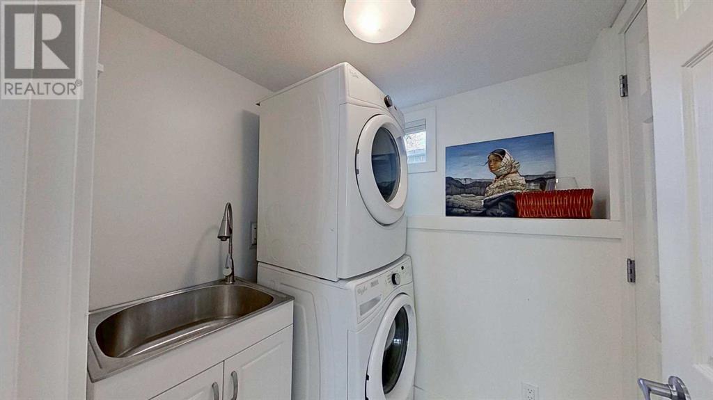 Single Family House 3 Level for Sale in  Lathom Crescent SW Lakeview Calgary 