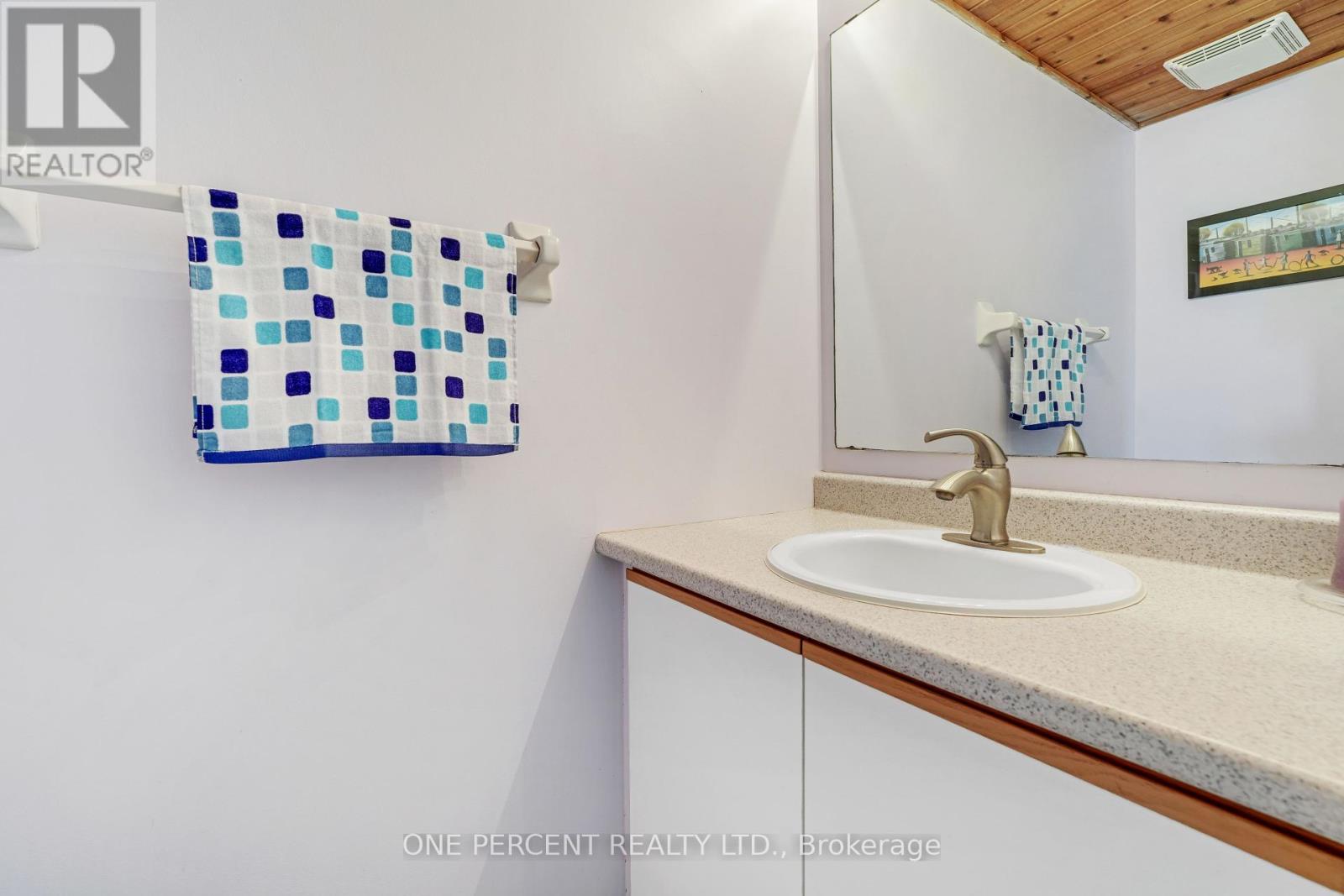 Photo 18 of 63 195 Alvin Road, Ottawa ON