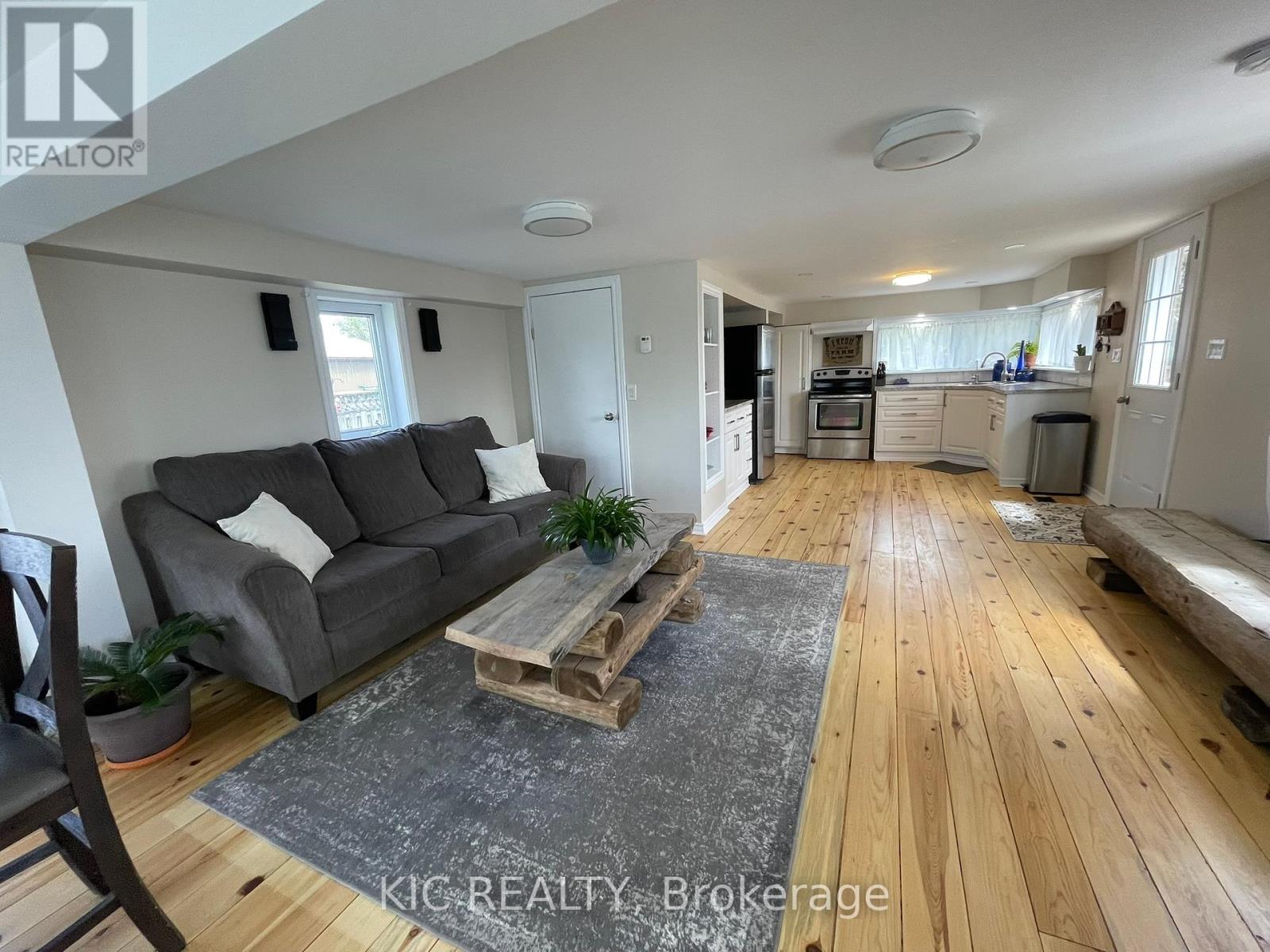Photo 8 of 668 Church Street, Trent Hills ON