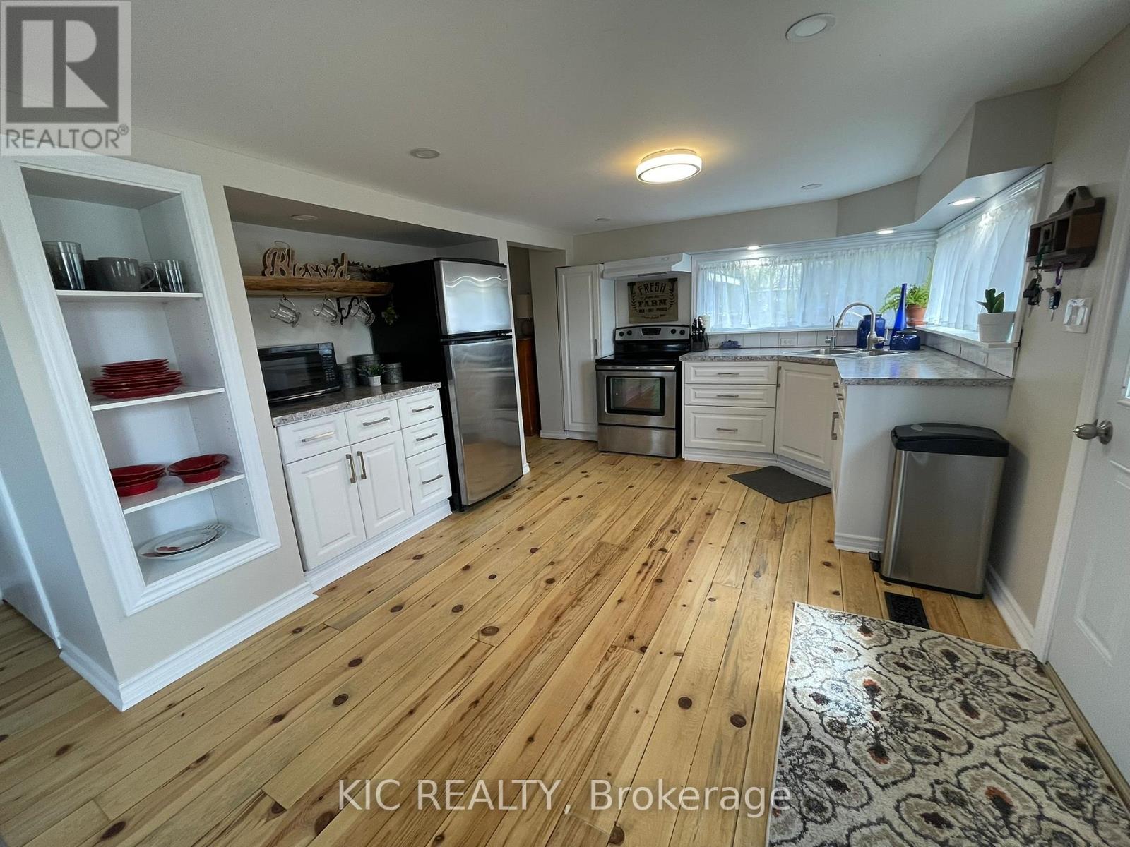 Photo 10 of 668 Church Street, Trent Hills ON