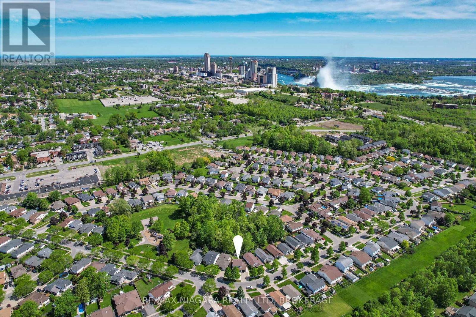 Photo 34 of 5993 Crimson Drive, Niagara Falls ON