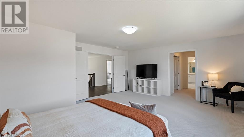 Photo 33 of 10 Mcgovern Lane, Paris ON