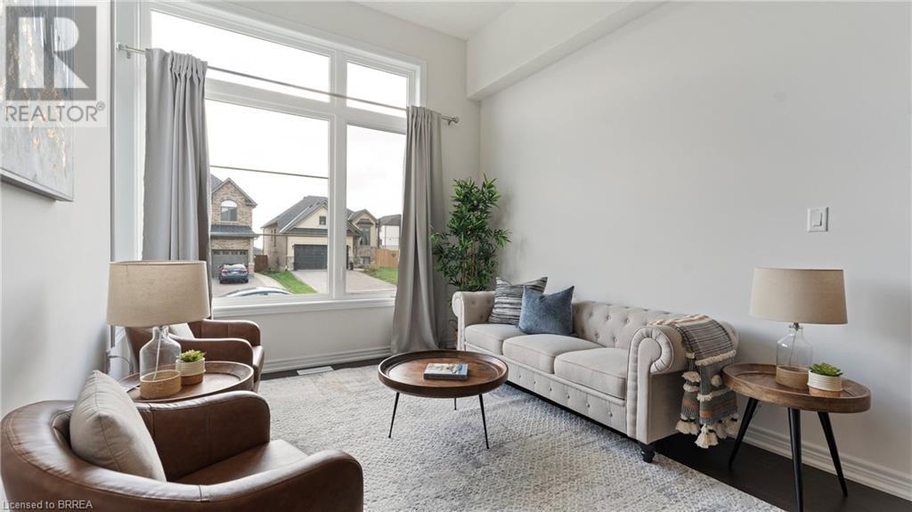 Photo 7 of 10 Mcgovern Lane, Paris ON