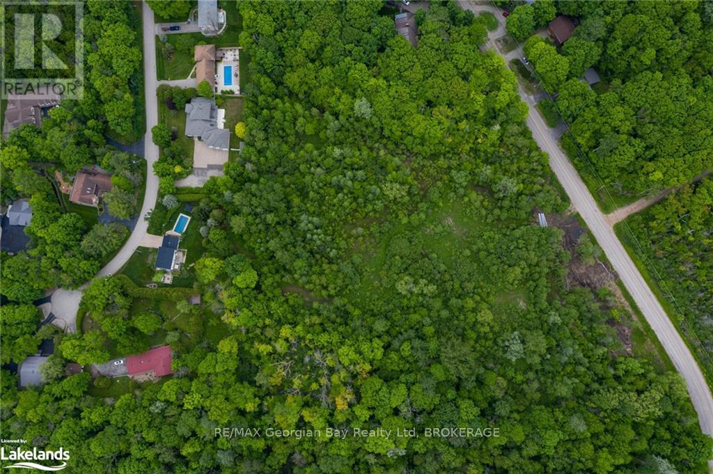 Photo 4 of 727 Midland Point Road, Midland ON