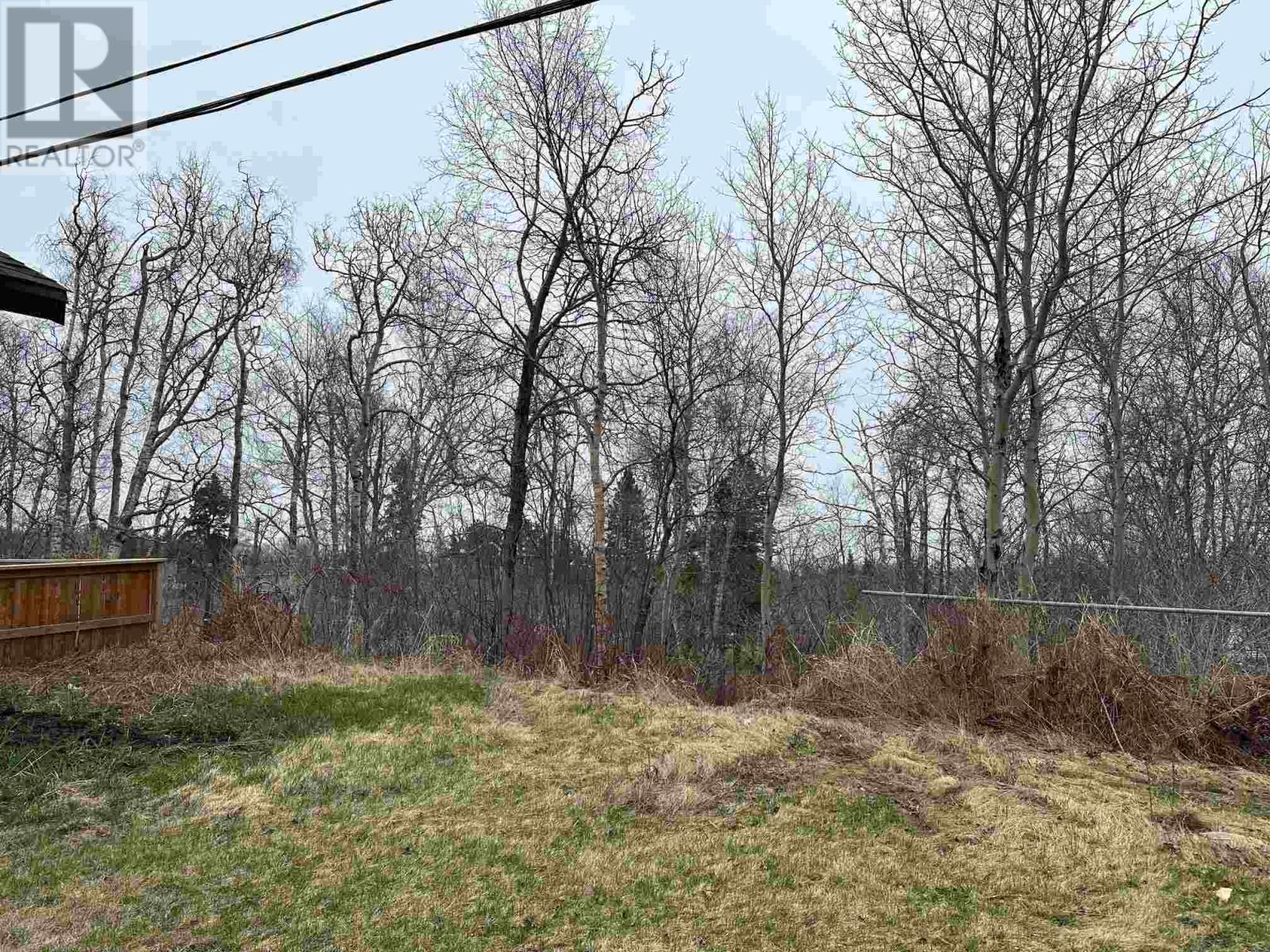 Photo 5 of 16 Elizabeth Ave, Terrace Bay ON