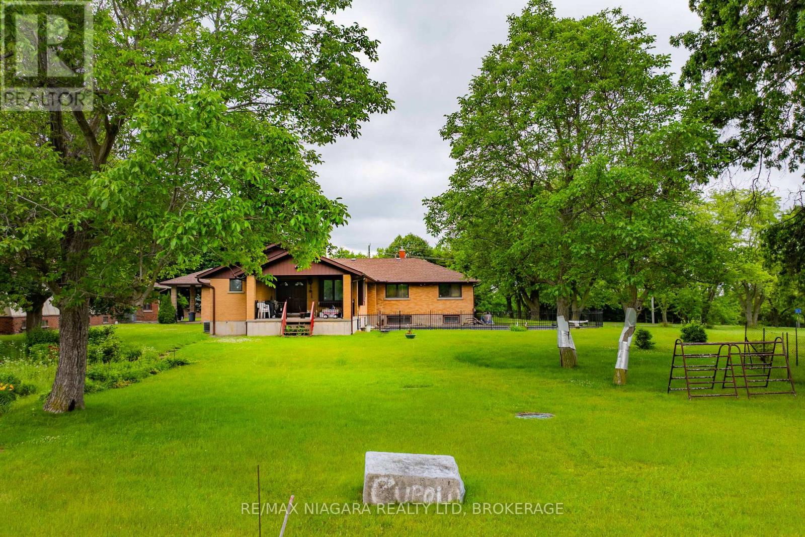 Photo 1 of 6378 Mountain Road, Niagara Falls ON