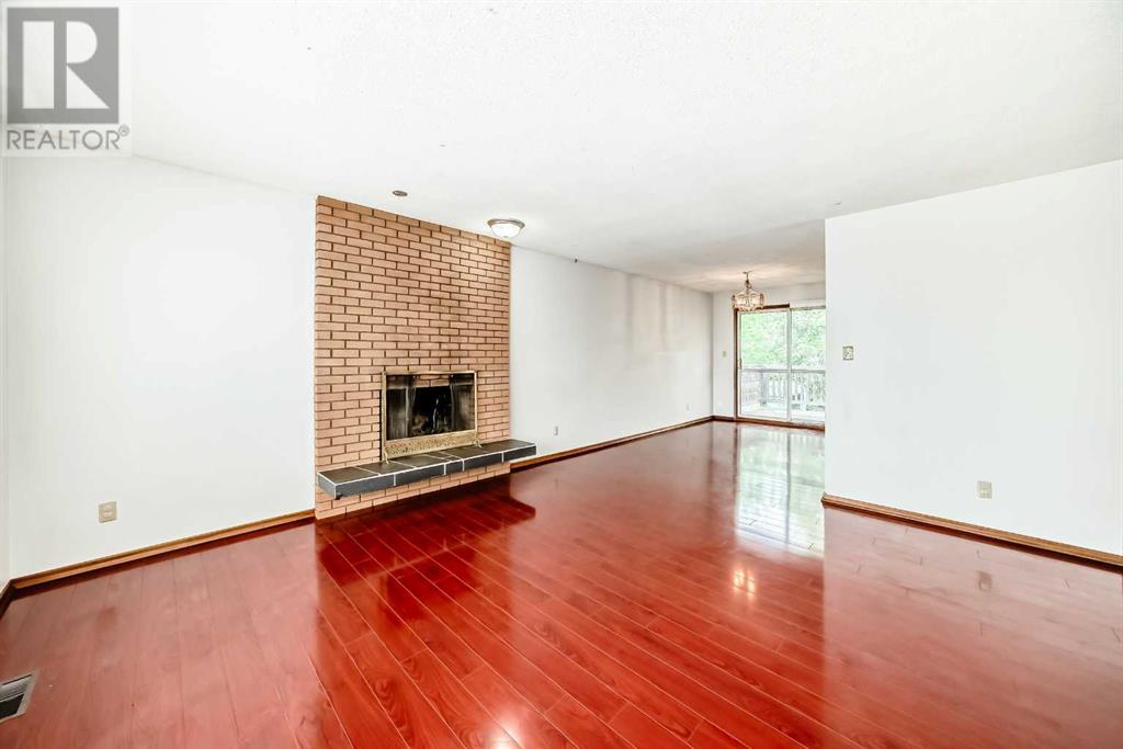 Single Family House Bi-level for Sale in  Barron Drive NW Brentwood Calgary 