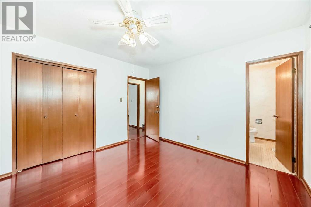 Single Family House Bi-level for Sale in  Barron Drive NW Brentwood Calgary 