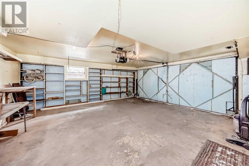 Single Family House Bi-level for Sale in  Barron Drive NW Brentwood Calgary 