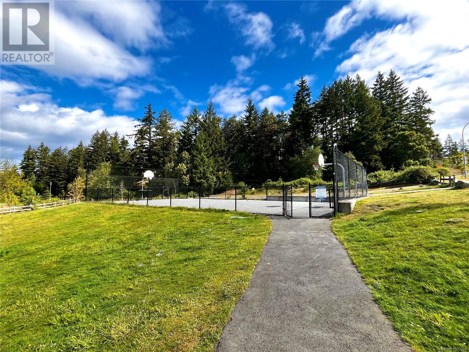 5705 Linley Valley Dr, Nanaimo