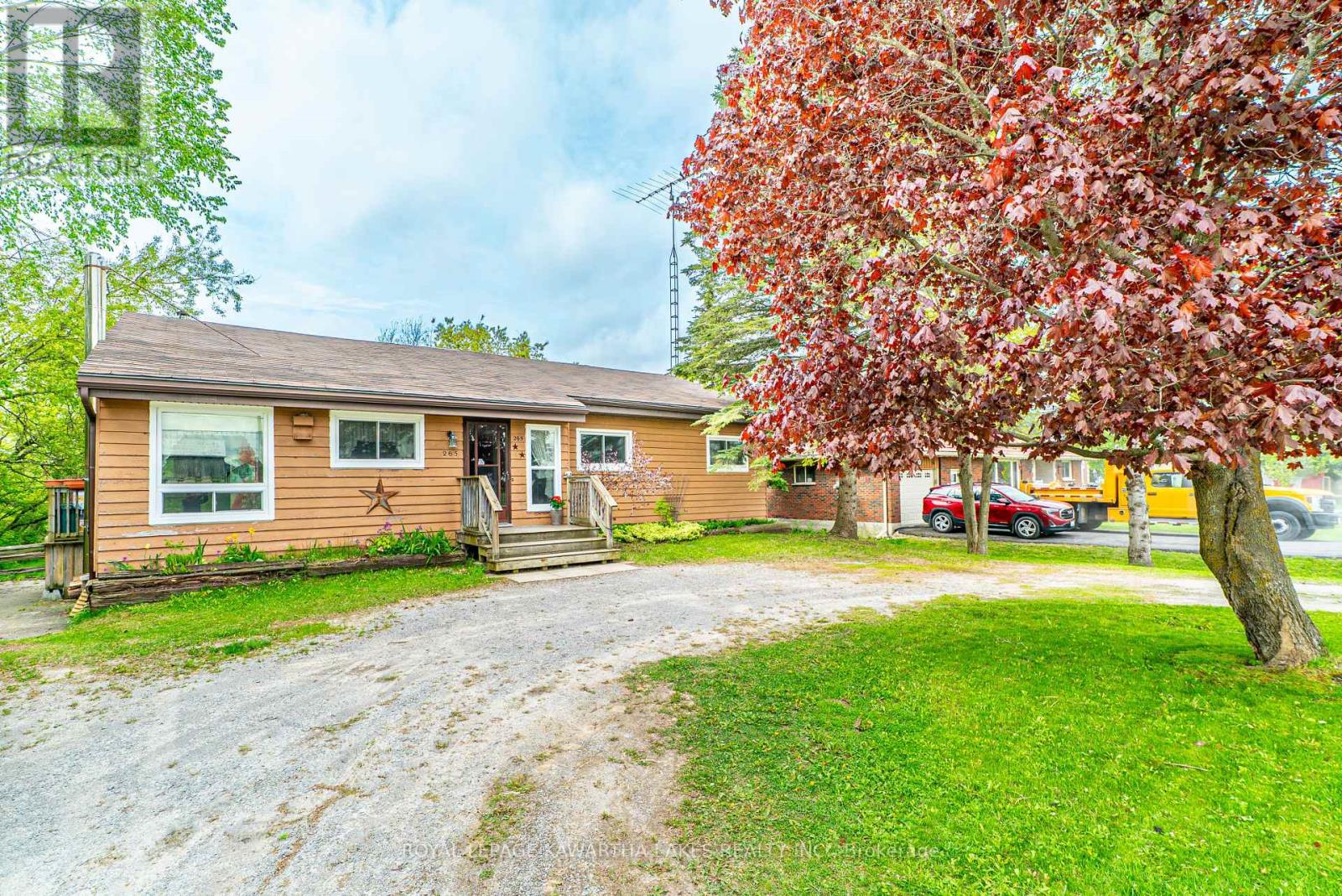Photo 2 of 265 Cameron Street E, Brock ON
