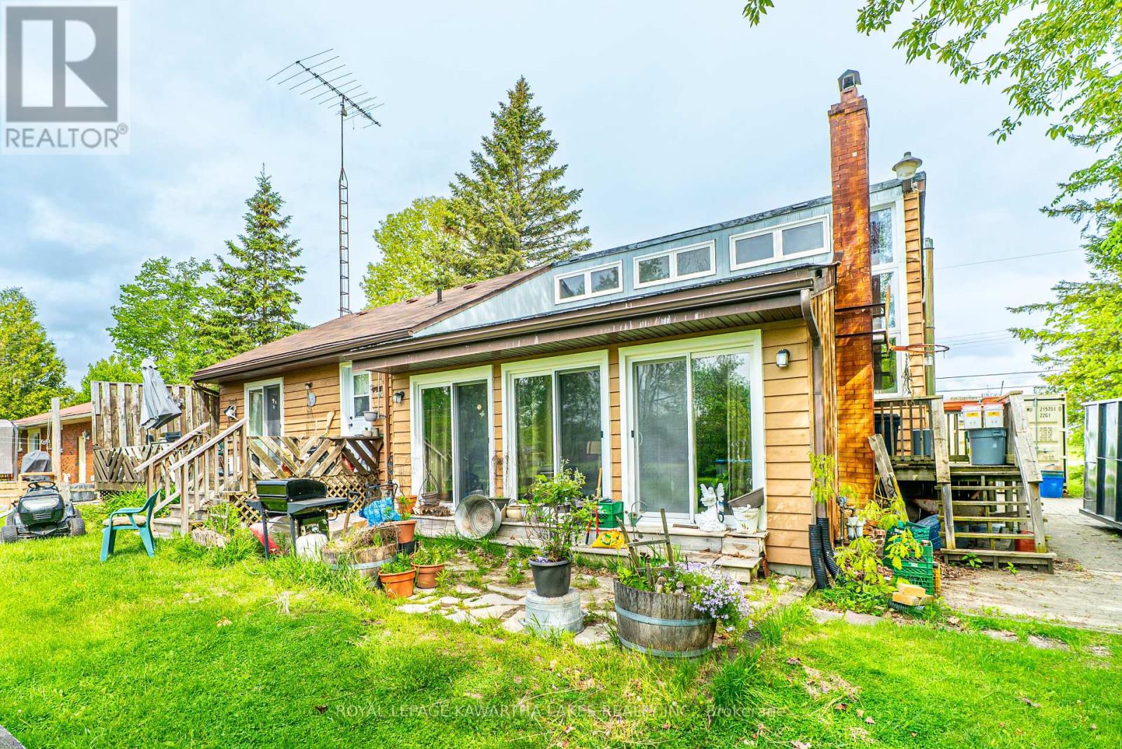 Photo 25 of 265 Cameron Street E, Brock ON