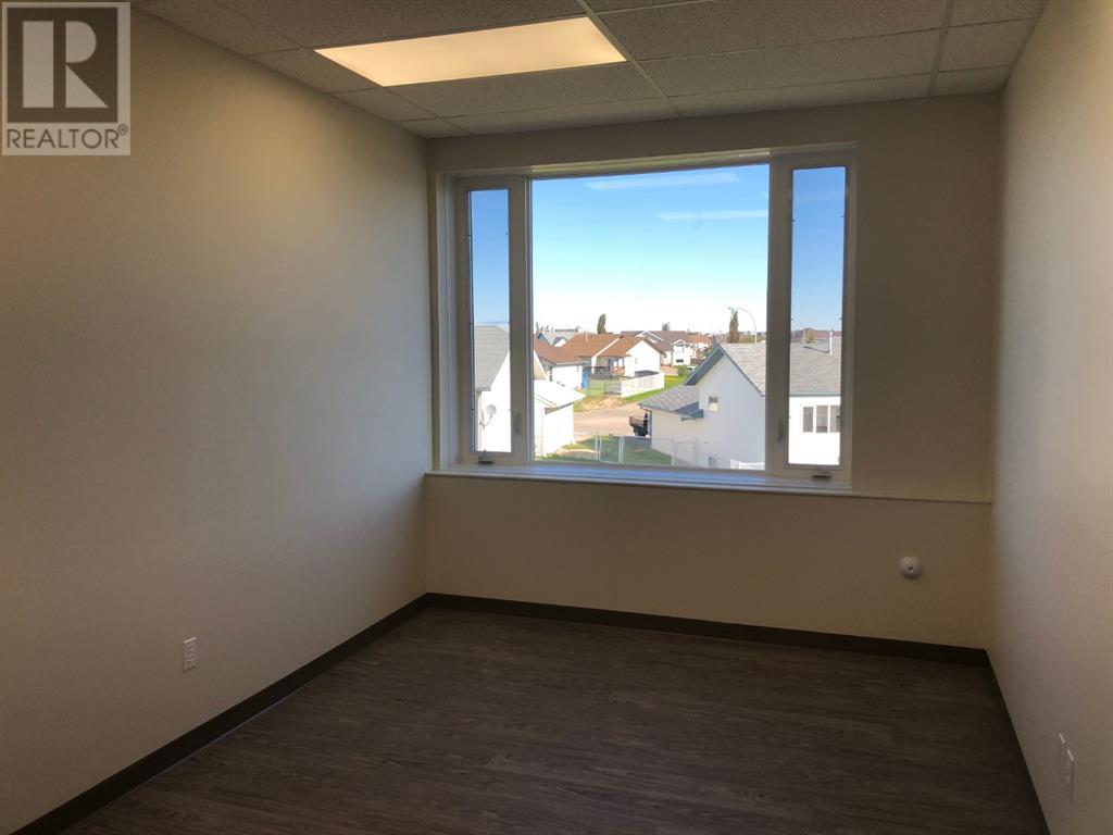Photo 5 of 206 11745 105 Street, Grande Prairie AB