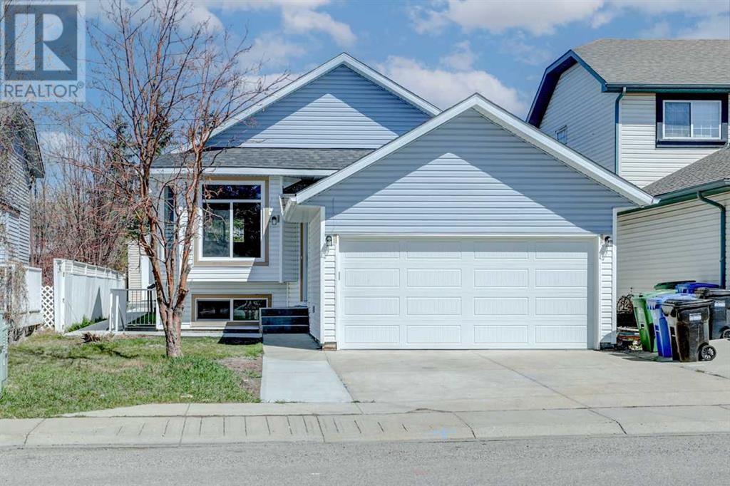 Single Family House Bi-level for Sale in  Coverdale Road NE Coventry Hills Calgary 