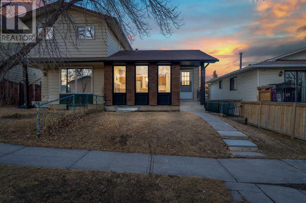 Single Family House Bungalow for Sale in  Berkley Drive NW Beddington Heights Calgary 