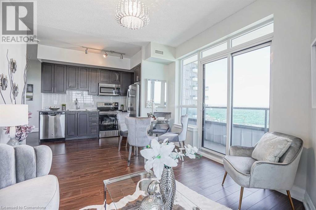 Photo 12 of 7161 Yonge Street Unit 2731, Markham ON