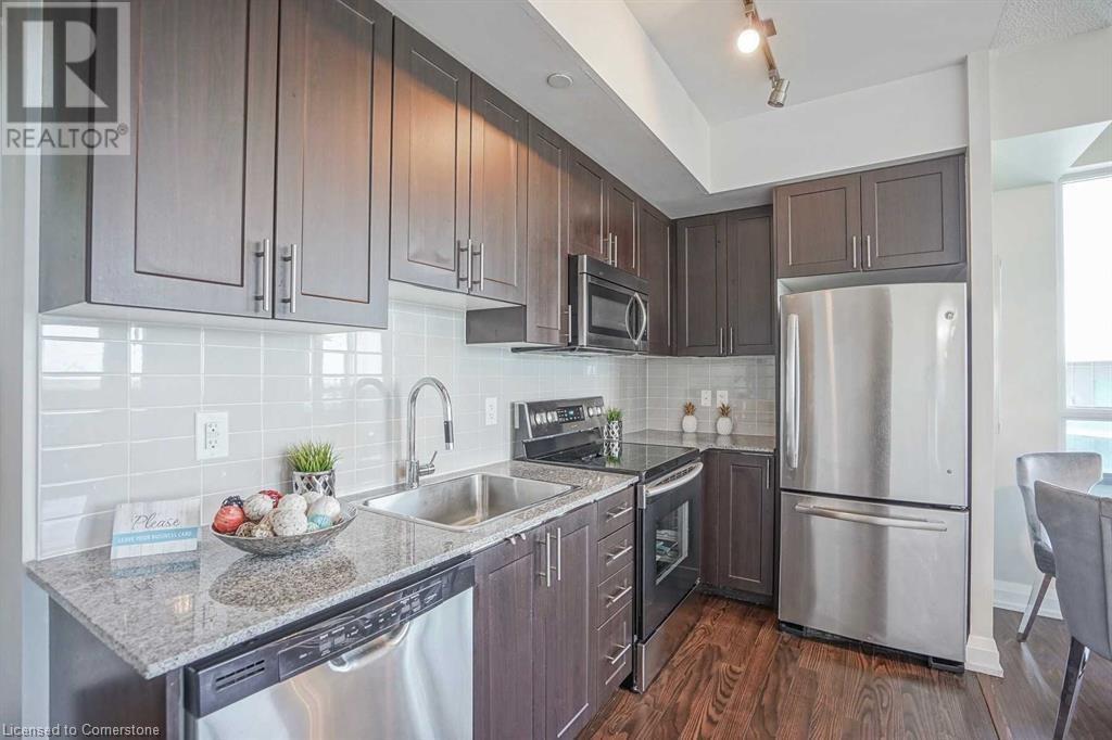 Photo 8 of 7161 Yonge Street Unit 2731, Markham ON