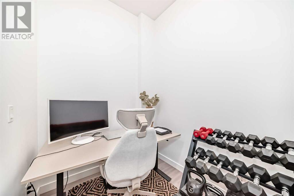 Single Family House for Sale in    Street NW West Hillhurst Calgary 