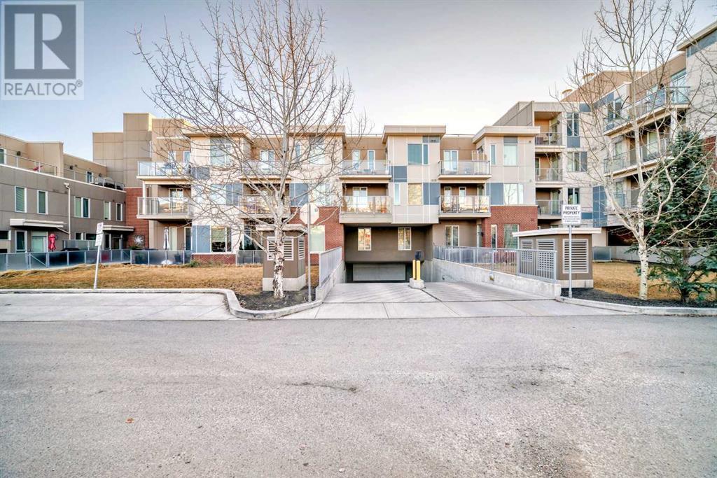 Single Family House for Sale in    Street NW West Hillhurst Calgary 
