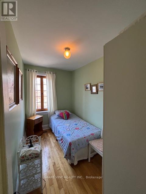 Photo 13 of 58 60 St Andrew Street, Ottawa ON
