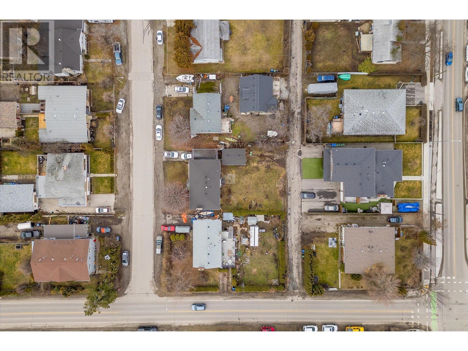  2261 Burnett Street, Kelowna