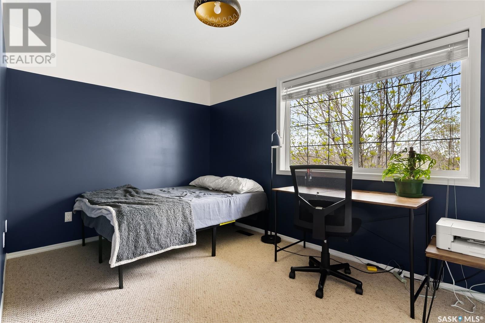 Single Family House 2 Level for Sale in  Cranbourn CRESCENT Regina 