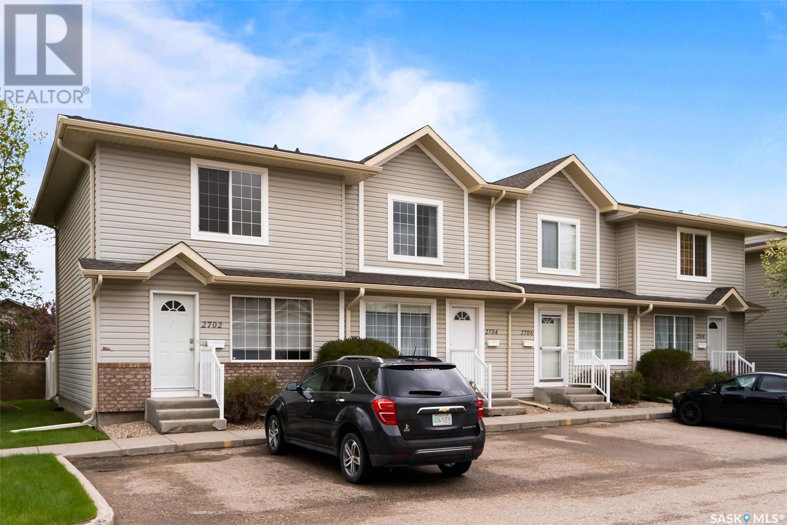 Single Family House 2 Level for Sale in  Cranbourn CRESCENT Regina 