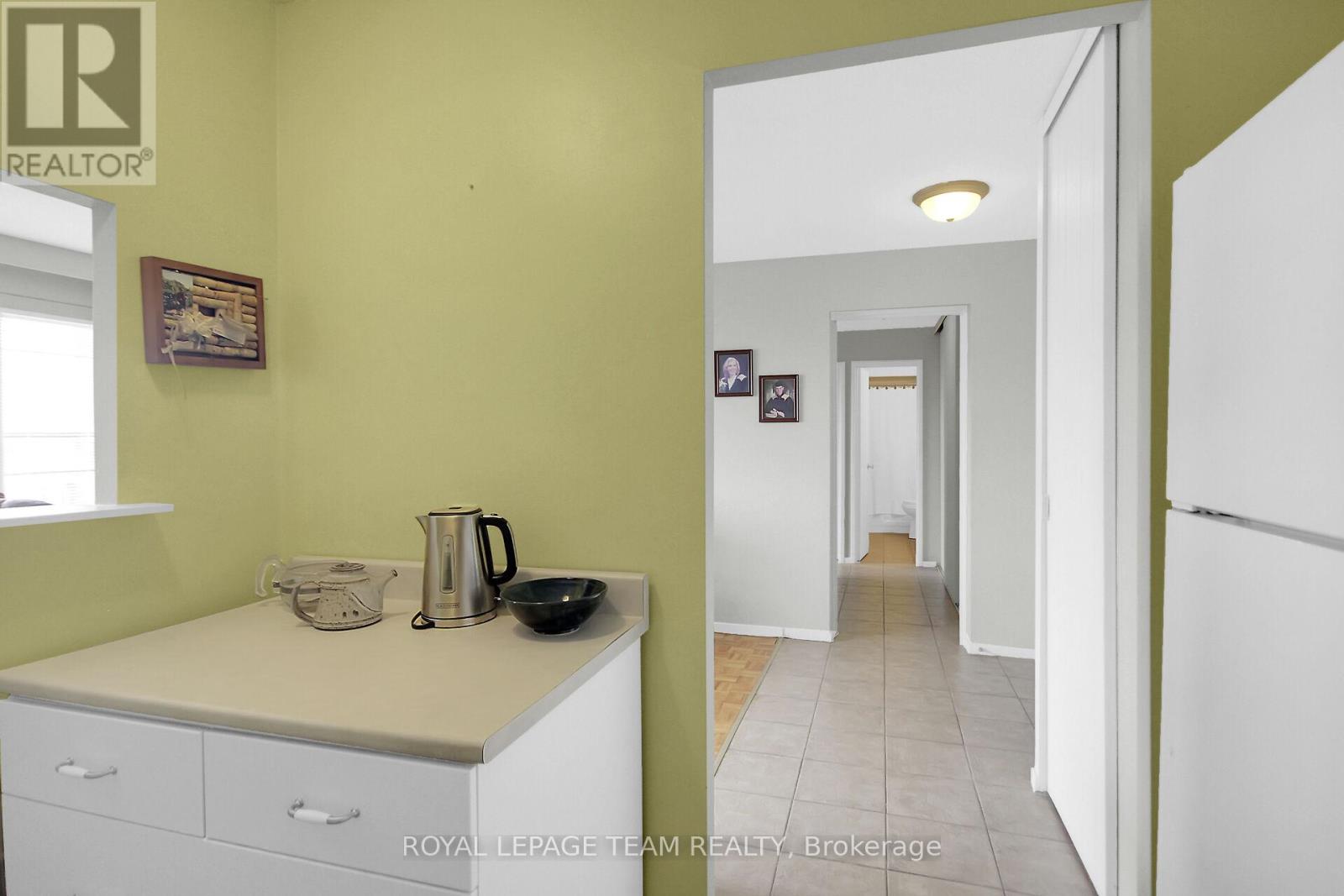 Photo 13 of 306 20 Chesterton Drive, Ottawa ON