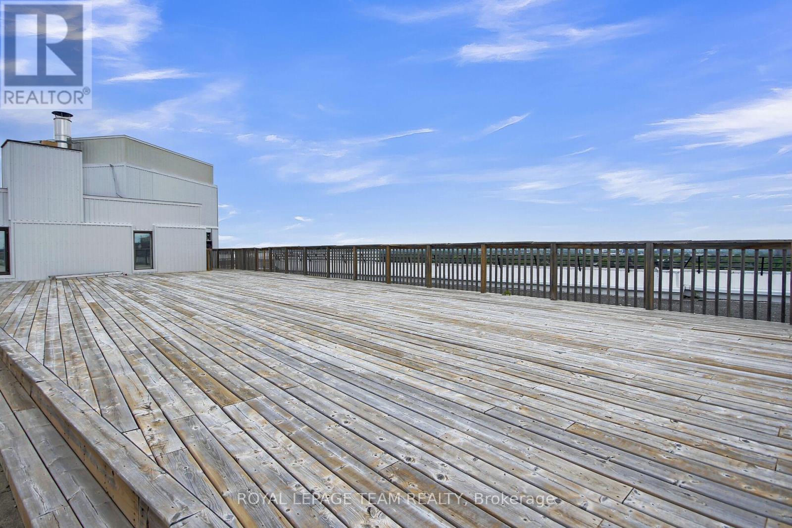 Photo 31 of 306 20 Chesterton Drive, Ottawa ON