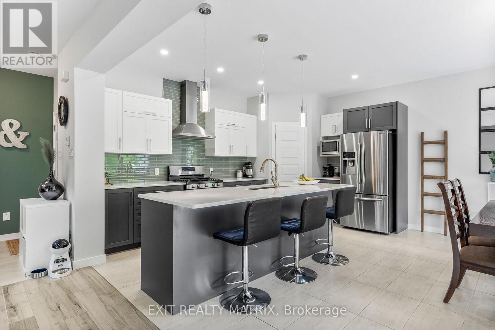 Photo 13 of 1463 Vinette Road, Clarencerockland ON
